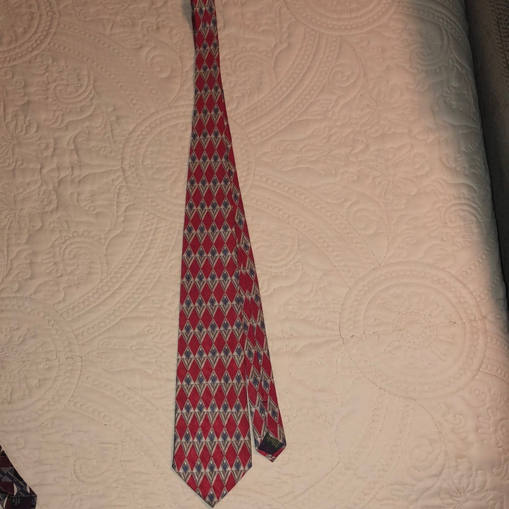 Silk tie